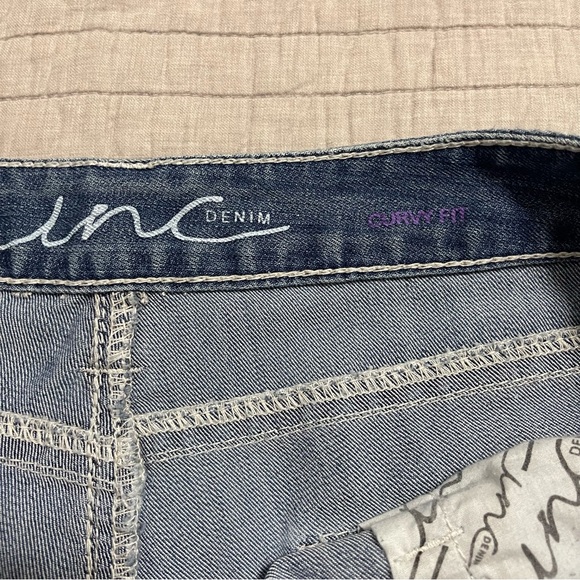 Inc Denim Curvy Fit Cuffed Capri Jeans Medium Wash Size 14 - Picture 3 of 11